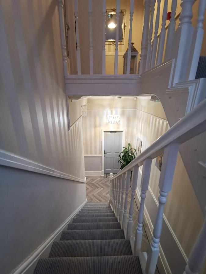 Vale House Bed & Breakfast Саутпорт Екстериор снимка
