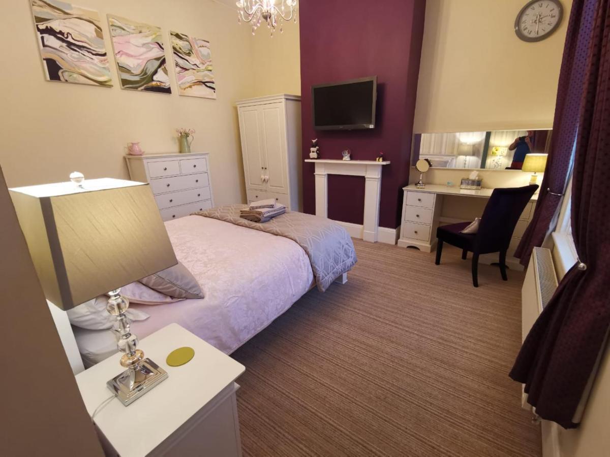 Vale House Bed & Breakfast Саутпорт Екстериор снимка